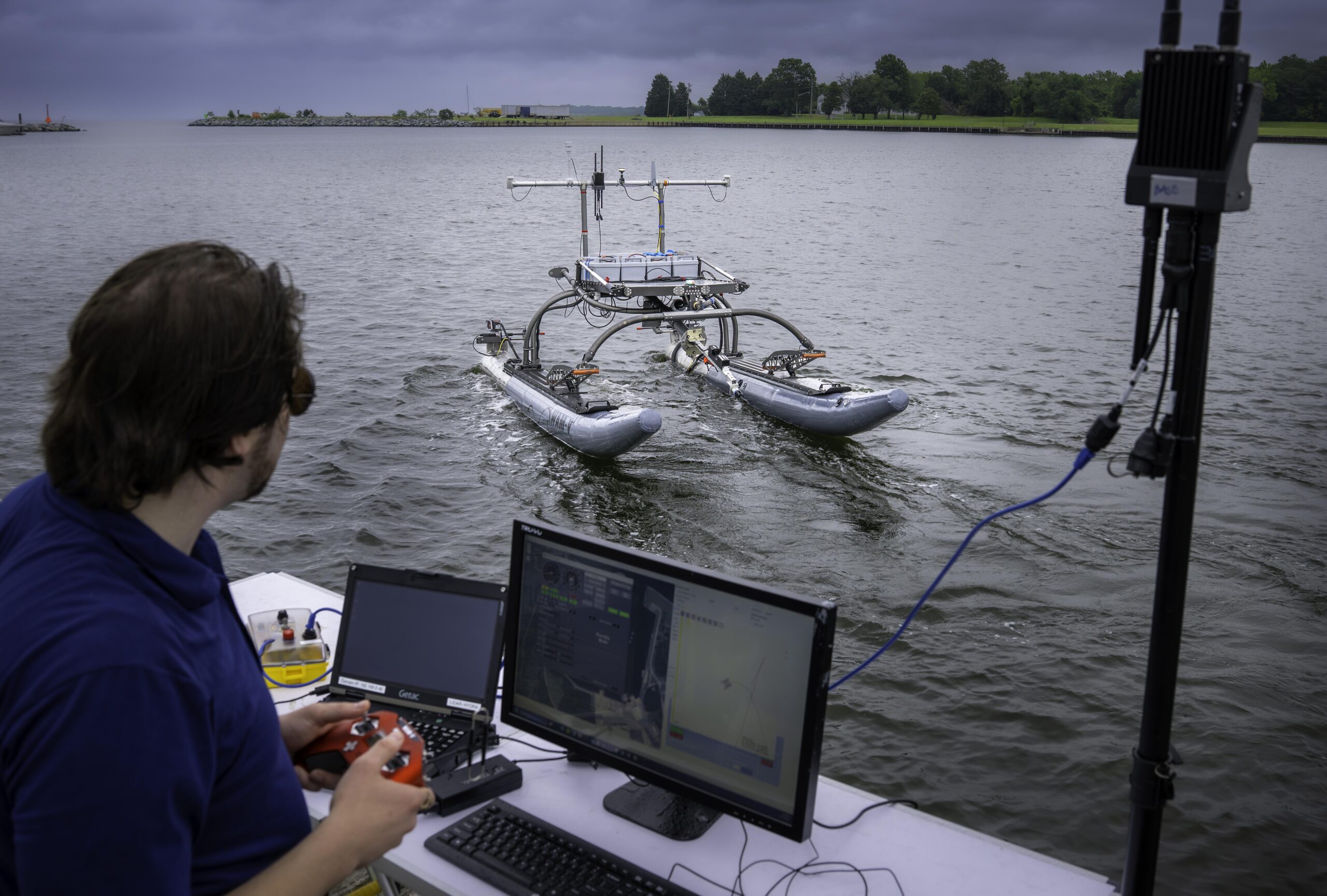 US NAVY AI SWARM DRONE